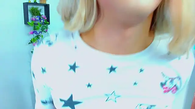 Snapshot of TaylorMon chatting on 28, 7, 2026 TaylorMon online show from 28, 7, 2026