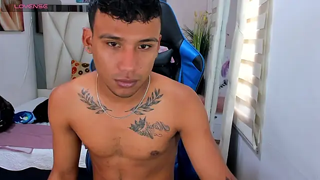 Snapshot of Backsex_boy chatting on 5, 2, 2025 Backsex boy online show from 5, 2, 2025