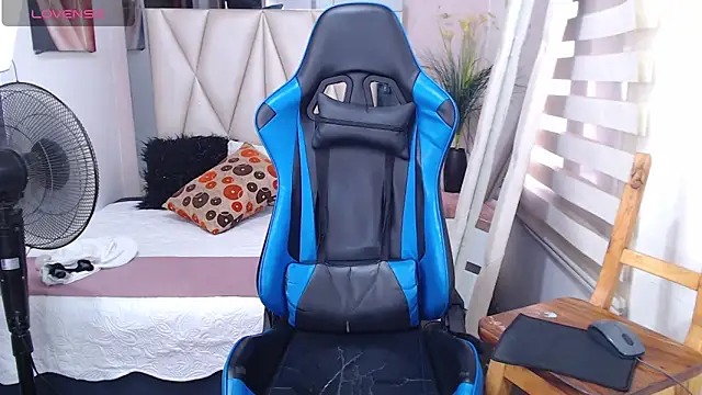 Snapshot of Backsex_boy chatting on 21, 2, 2025 Backsex boy online show from 21, 2, 2025