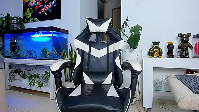 Johnnygrayson1 online show from 1, 10, 2025