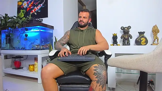 Johnnygrayson1 online show from 20, 12, 2025