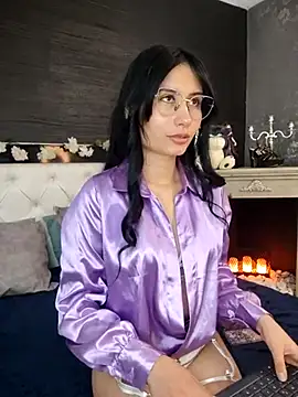 NayeCloud online show from 21, 2, 2025