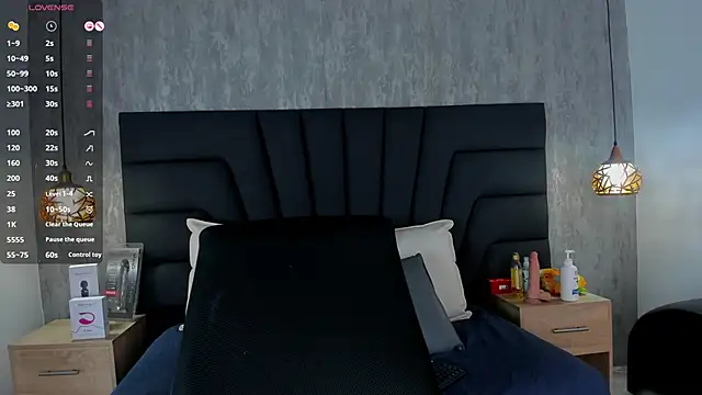 Sabrina Lennox online show from 22, 3, 2025