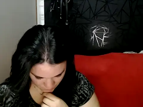 love and Lust online show from 28, 1, 2025