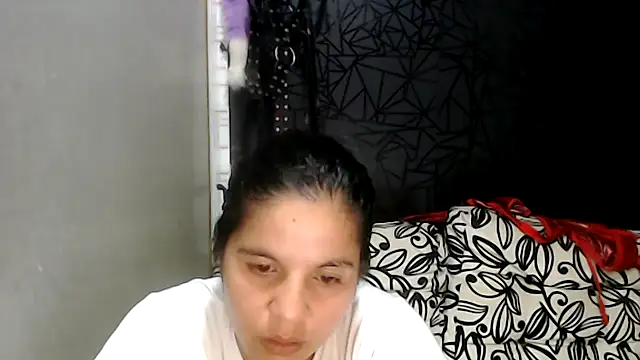 love and Lust online show from 15, 2, 2025