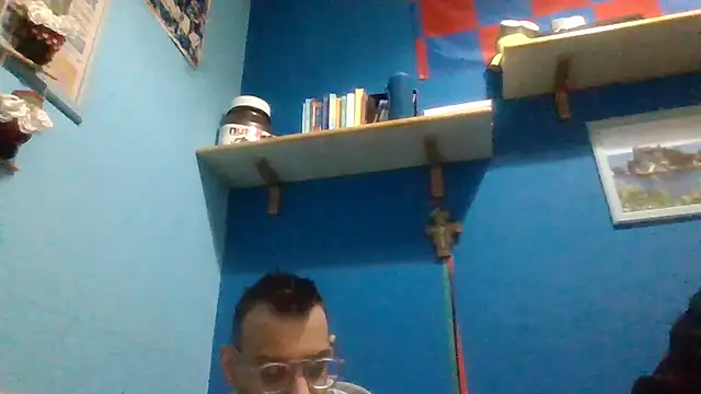 Snapshot of Simone_18_10_ chatting on 27, 12, 2024 Simone 18 10 online show from 27, 12, 2024