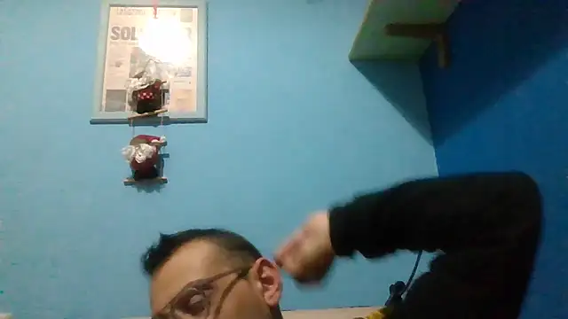 Snapshot of Simone_18_10_ chatting on 31, 12, 2024 Simone 18 10 online show from 31, 12, 2024