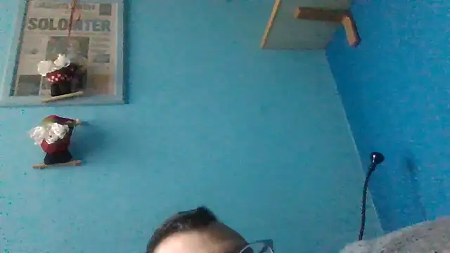 Snapshot of Simone_18_10_ chatting on 1, 1, 2025 Simone 18 10 online show from 1, 1, 2025