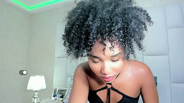 Snapshot of Andreayano chatting on 1, 10, 2025 Andreayano online show from 1, 10, 2025