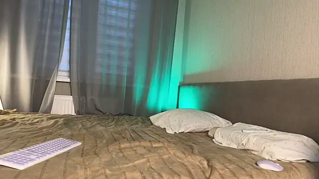 weshycouple online show from 20, 10, 2025