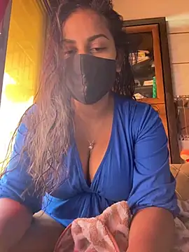 HaaniKaur online show from 19, 11, 2025