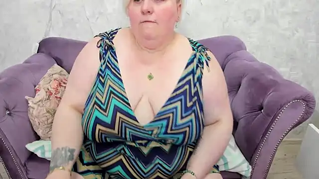 fashiona online show from 11, 2, 2025