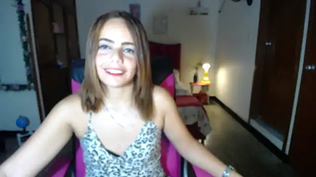 danielle rose 1 online show from 10, 1, 2025