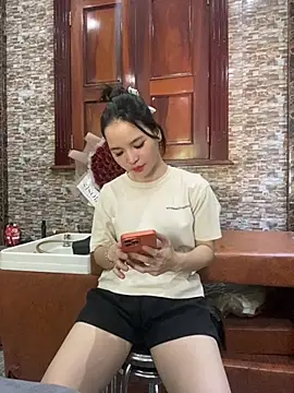 Snapshot of LiLi-Kirix99 chatting on 27, 5, 2026 LiLi-Kirix99 online show from 27, 5, 2026