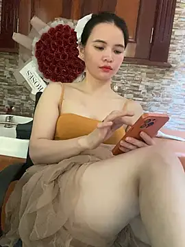 LiLi-Kirix99 online show from 8, 7, 2026