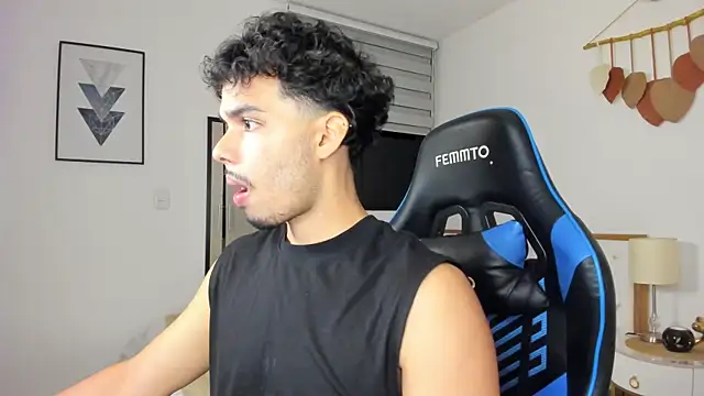 mateoleonee online show from 27, 2, 2025