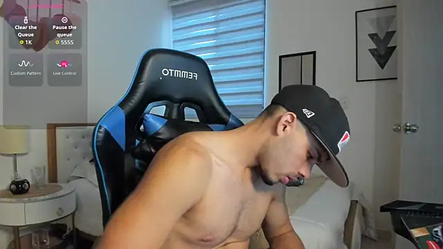 mateoleonee online show from 3, 10, 2025