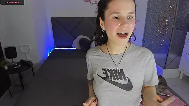 Snapshot of CassieEvans chatting on 5, 5, 2026 CassieEvans online show from 5, 5, 2026
