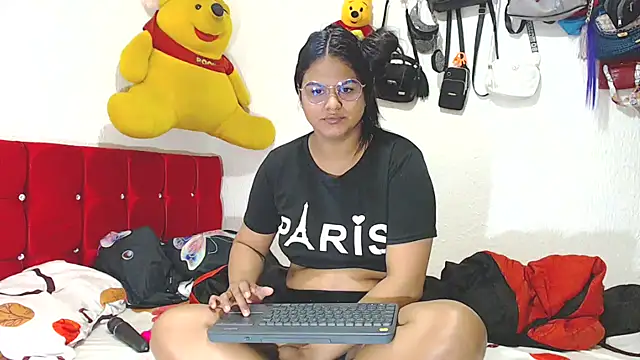 SweetAlmaa online show from 22, 1, 2025