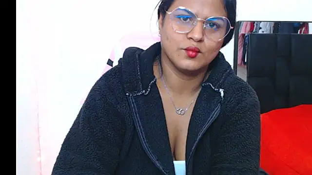 SweetAlmaa online show from 26, 2, 2025