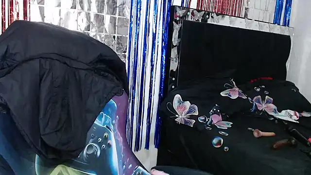 SweetAlmaa online show from 25, 9, 2025