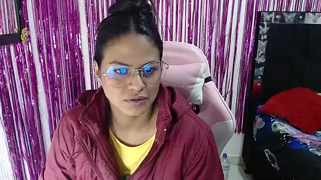 Snapshot of SweetAlmaa chatting on 30, 4, 2026 SweetAlmaa online show from 30, 4, 2026
