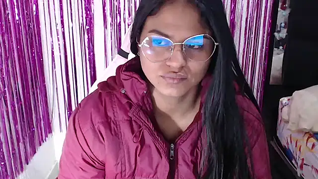 Snapshot of SweetAlmaa chatting on 7, 5, 2026 SweetAlmaa online show from 7, 5, 2026