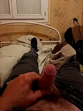 Snapshot of seba_tien chatting on 5, 10, 2025 seba tien online show from 5, 10, 2025