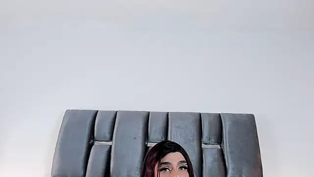Snapshot of LucyGiraldo chatting on 18, 1, 2025 LucyGiraldo online show from 18, 1, 2025