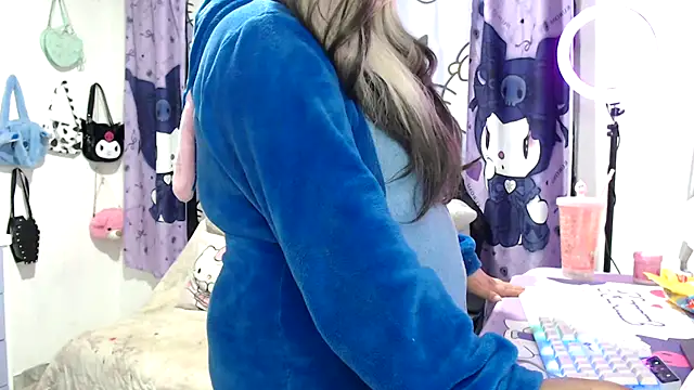 lussyevans24 online show from 17, 11, 2025