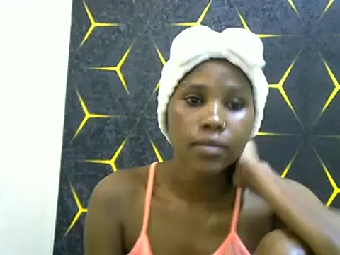 Snapshot of miss_lyne001 chatting on 4, 2, 2025 miss lyne001 online show from 4, 2, 2025