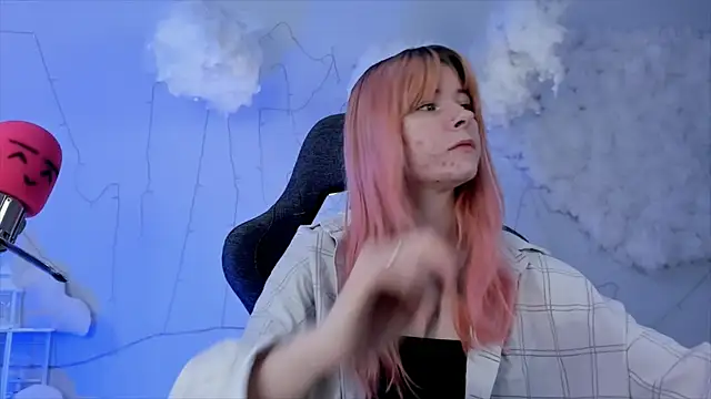 LexiWenford online show from 17, 2, 2025