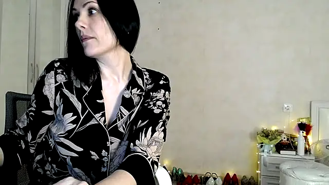 Snapshot of Devil_Goddess chatting on 23, 12, 2024 Devil Goddess online show from 23, 12, 2024