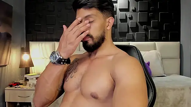 Snapshot of DannSaenz chatting on 6, 2, 2025 DannSaenz online show from 6, 2, 2025