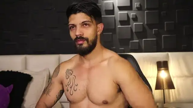 Snapshot of DannSaenz chatting on 15, 2, 2025 DannSaenz online show from 15, 2, 2025