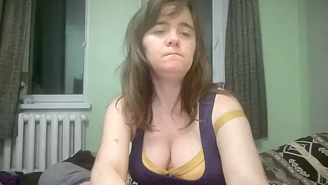 Diamond Tyler online show from 12, 4, 2026