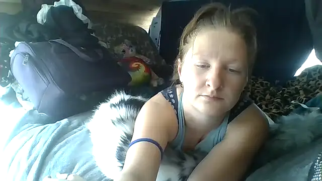 Snapshot of Eluradess chatting on 17, 9, 2025 Eluradess online show from 17, 9, 2025
