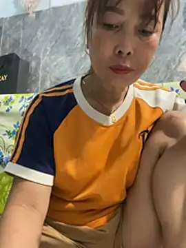 Linaannn online show from 5, 4, 2026