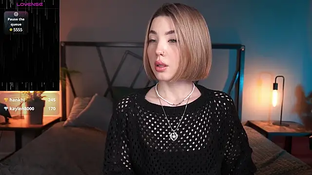 LindaThacker online show from 4, 2, 2025