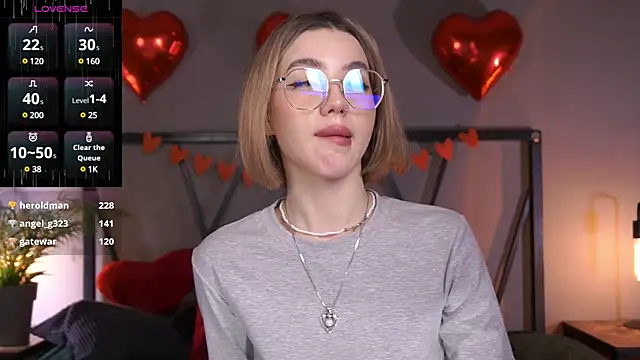 LindaThacker online show from 17, 2, 2025