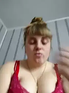 Snapshot of CoddessCrystal chatting on 17, 1, 2025 CoddessCrystal online show from 17, 1, 2025
