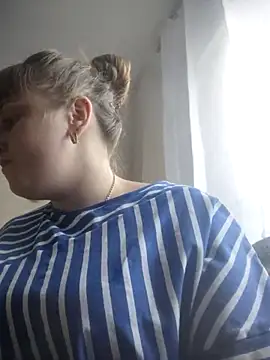 Snapshot of CoddessCrystal chatting on 21, 2, 2026 CoddessCrystal online show from 21, 2, 2026