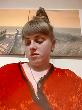 CoddessCrystal online show from 2, 4, 2026