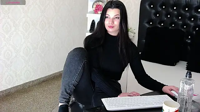 Snapshot of Allisonn223 chatting on 28, 12, 2024 Allisonn223 online show from 28, 12, 2024