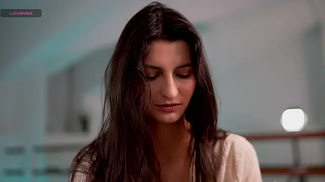 horny  land online show from 31, 1, 2025