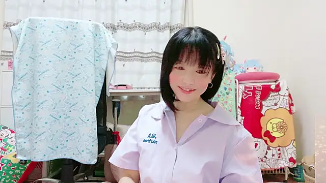Snapshot of renapiyon8182 chatting on 4, 1, 2025 renapiyon8182 online show from 4, 1, 2025
