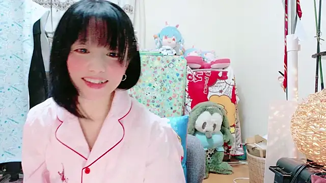Snapshot of renapiyon8182 chatting on 15, 1, 2025 renapiyon8182 online show from 15, 1, 2025