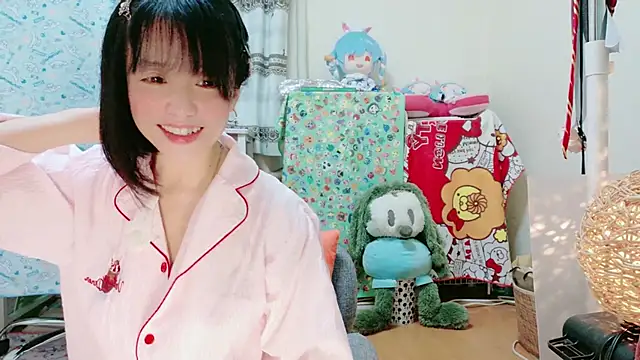 Snapshot of renapiyon8182 chatting on 24, 1, 2025 renapiyon8182 online show from 24, 1, 2025