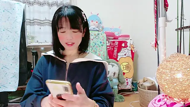 Snapshot of renapiyon8182 chatting on 21, 2, 2025 renapiyon8182 online show from 21, 2, 2025