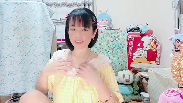 Snapshot of renapiyon8182 chatting on 1, 10, 2025 renapiyon8182 online show from 1, 10, 2025